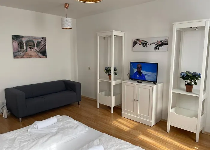 Peaceful Apartment For 4